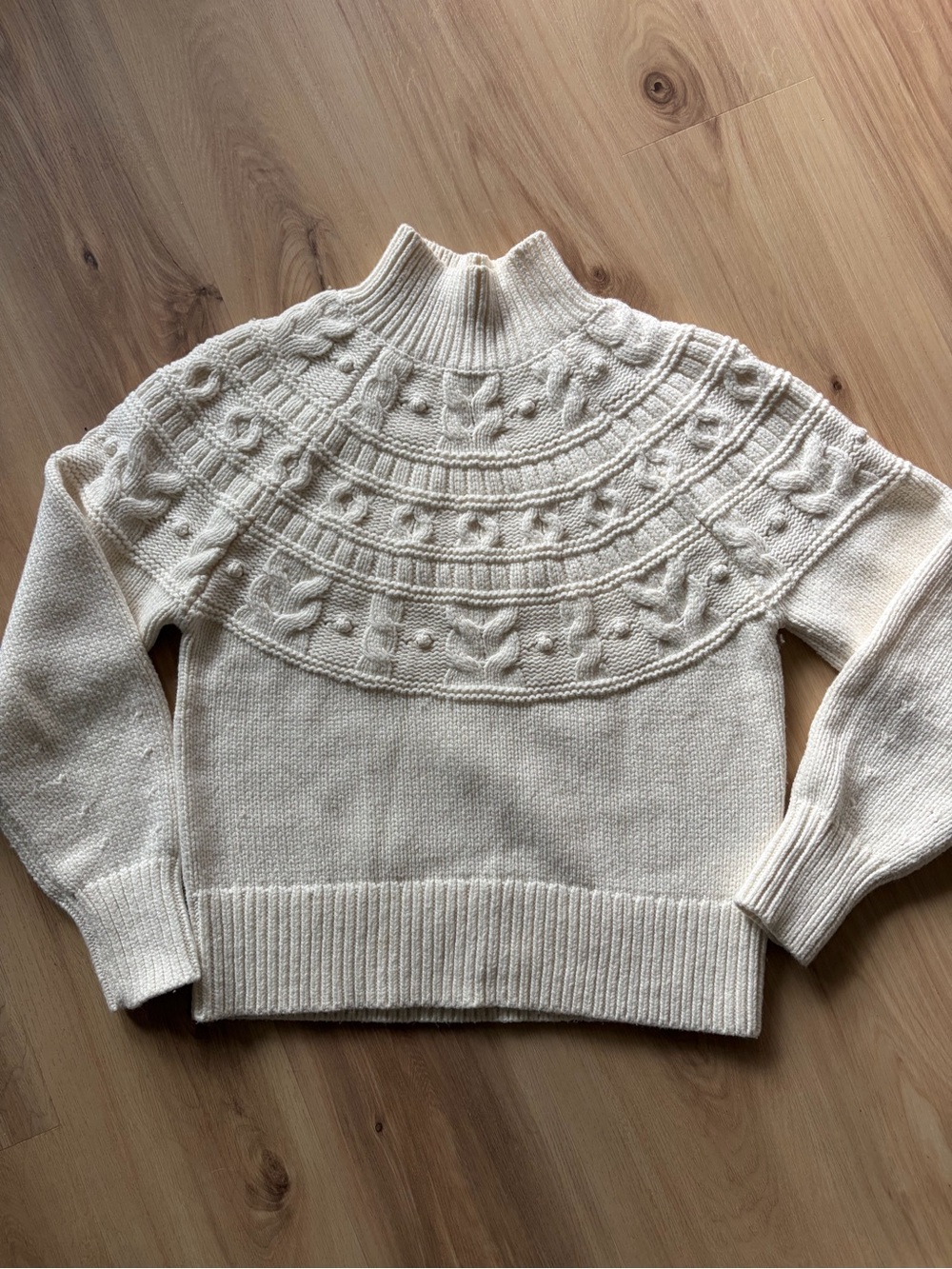 Women’s Banana Republic Cream Mock Neck Textured Sweater